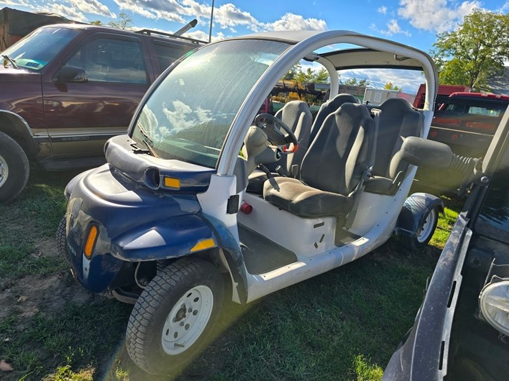 GEM E825 Electric Car (AS IS)(TITLE) by Marion Auction LLC Auction