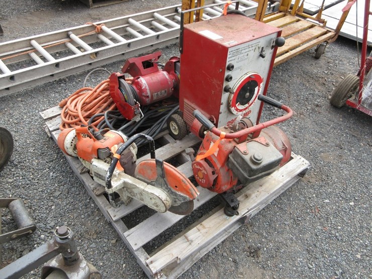 QUANTITY OF POWER TOOLS by Sales Auction Company LLC Auction Resource