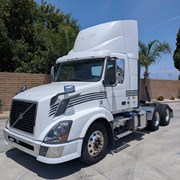 Volvo VNL T/A Day Cab