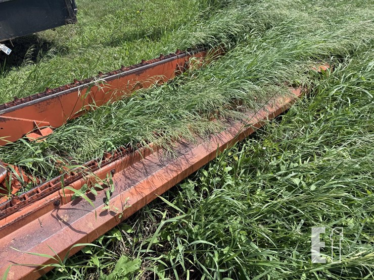 new-holland-stackliner-image-7