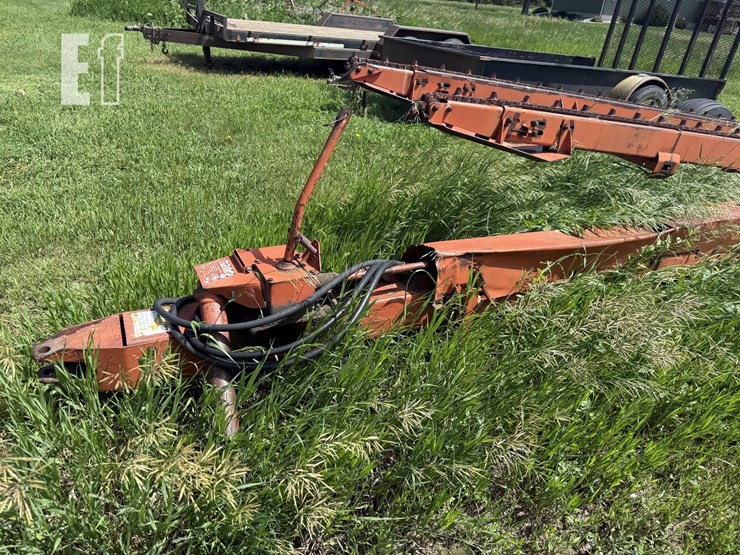 new-holland-stackliner-image-2