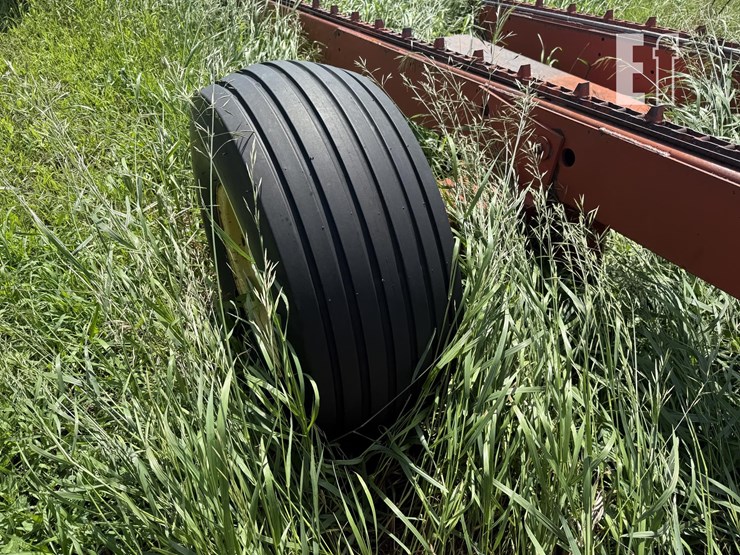 new-holland-stackliner-image-11