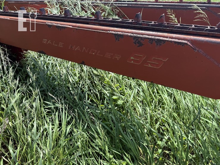 new-holland-stackliner-image-10