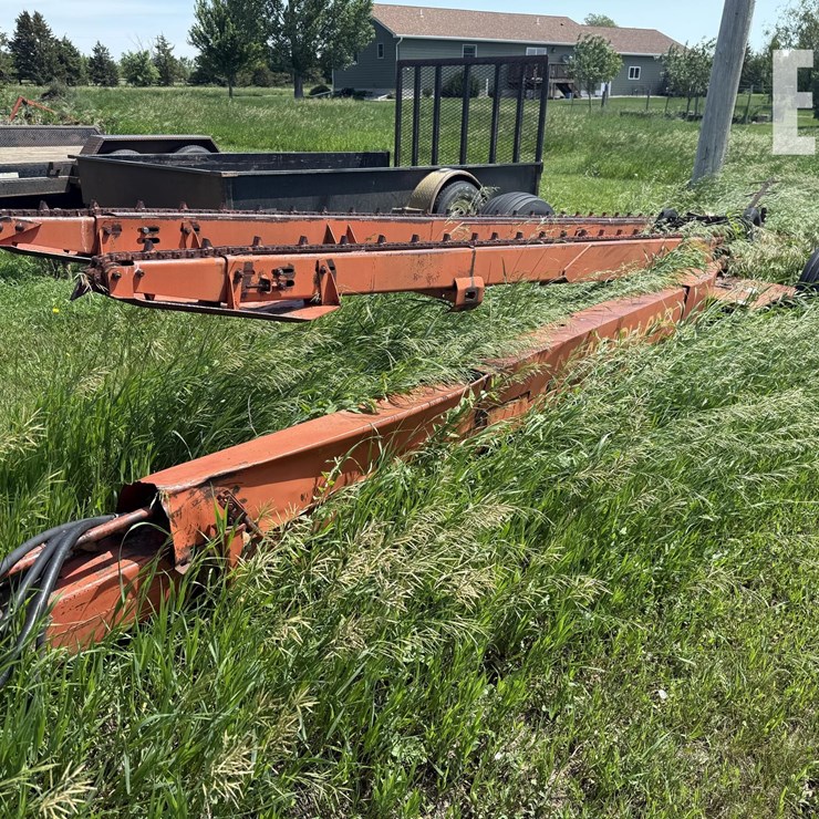 NEW HOLLAND STACKLINER