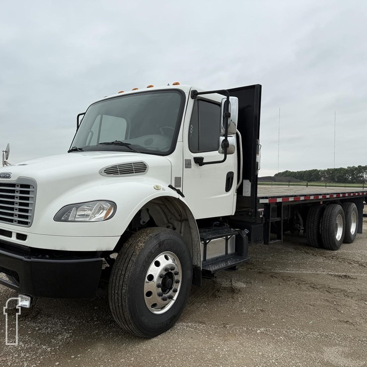 2017 FREIGHTLINER BUSINESS CLASS M2 106