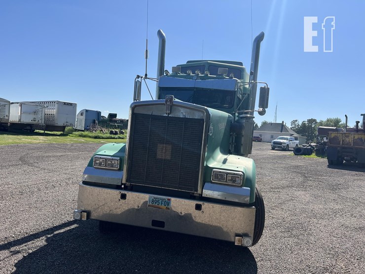 1992-kenworth-w900-image-2