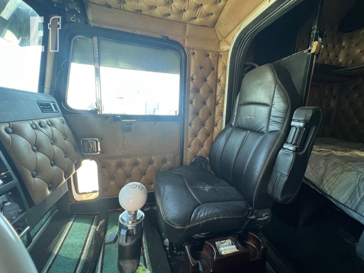 1992-kenworth-w900-image-22