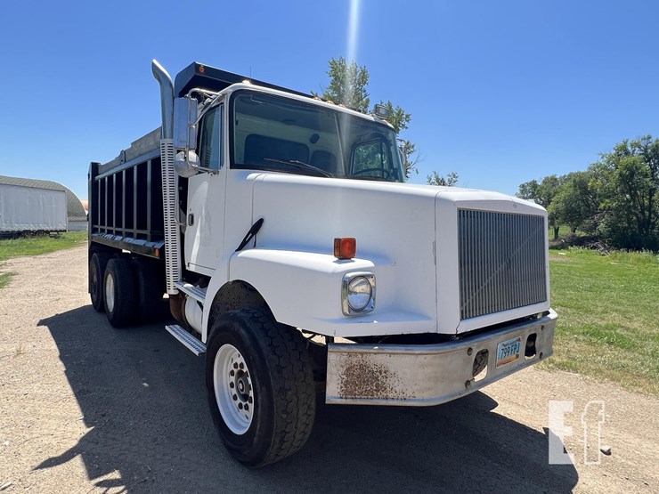 1995-gmc-dump-truck-image-3