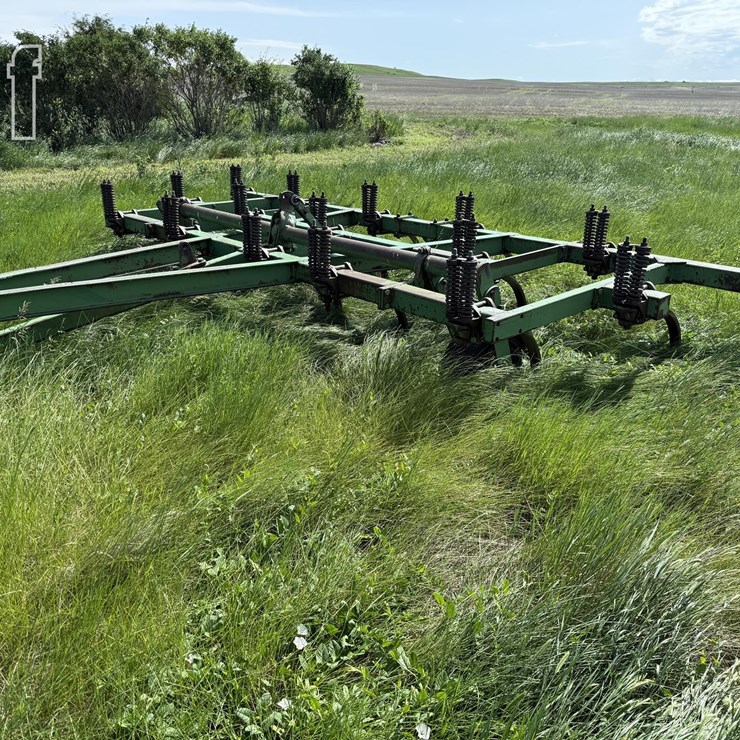 JOHN DEERE 100