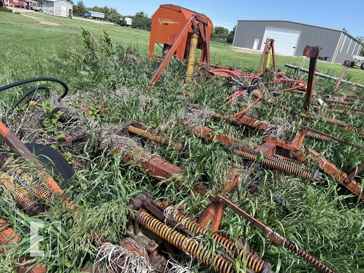 morris-31ft-chisel-plow-12-image-1