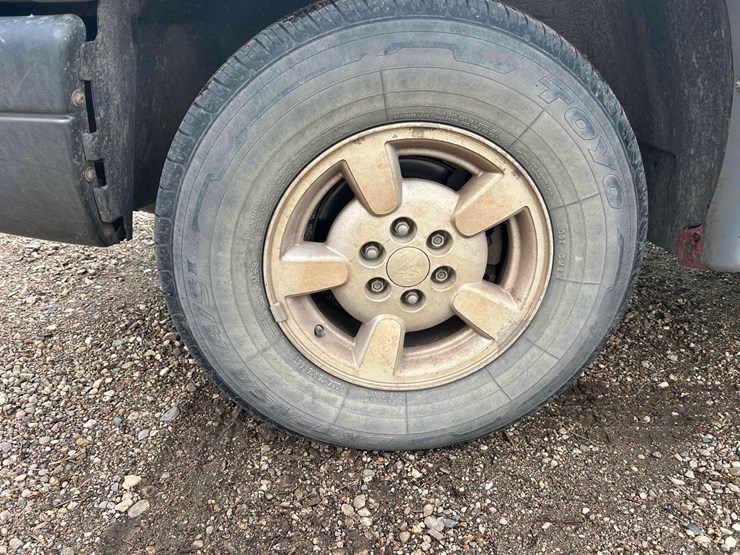 2002-dodge-dakota-sport-image-9