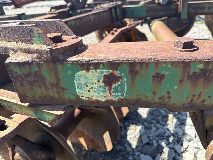 john-deere-17-image-6