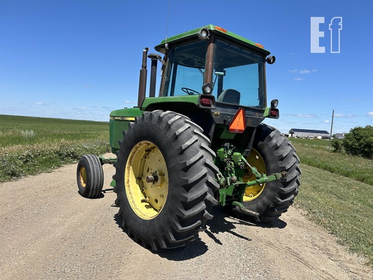 1976-john-deere-4440-image-5