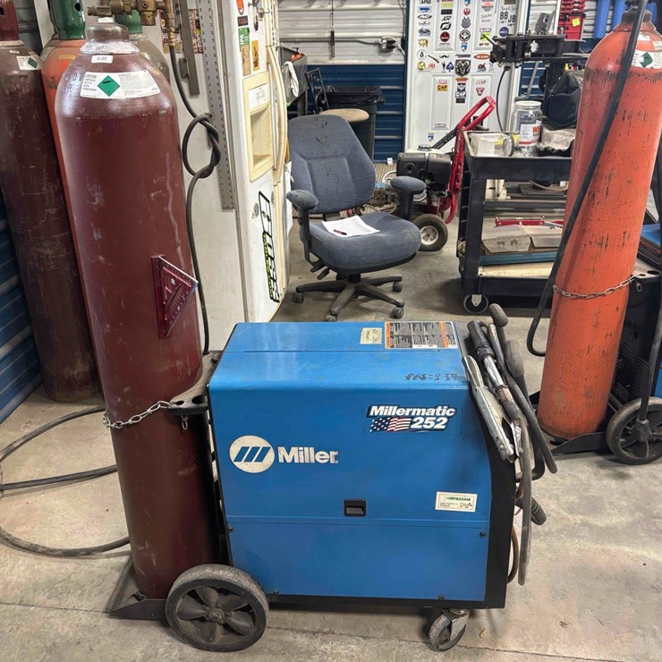 MillerMatic 252 Welder