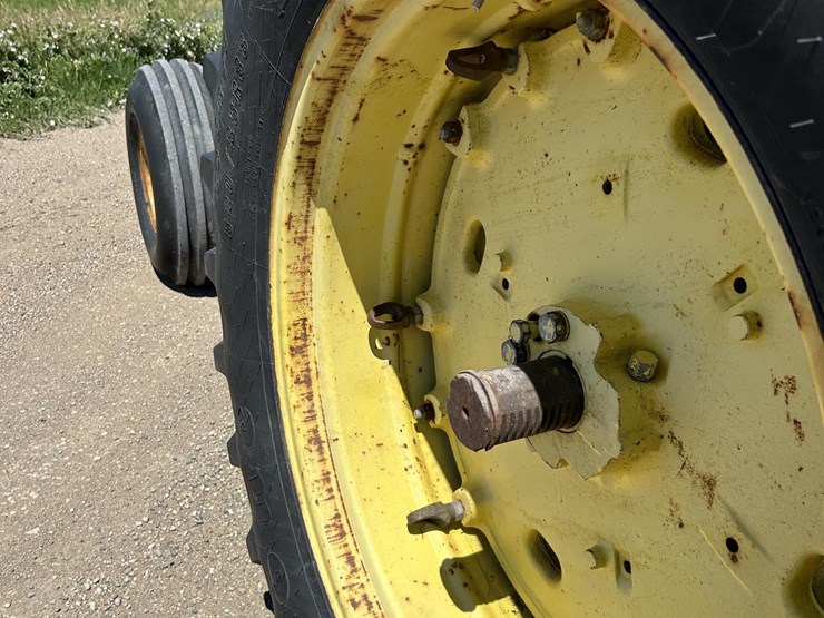 1976-john-deere-4440-image-25