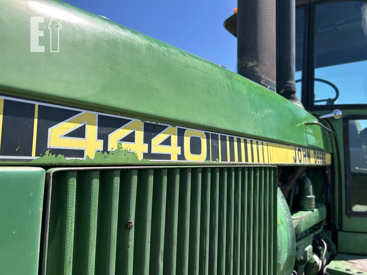 1976-john-deere-4440-image-18