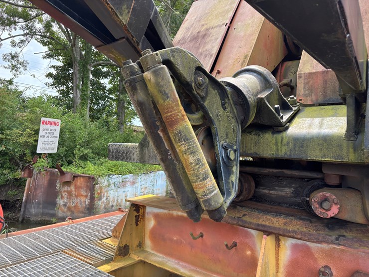 #8-•-crane-barge-with-link-belt-crane-image-15