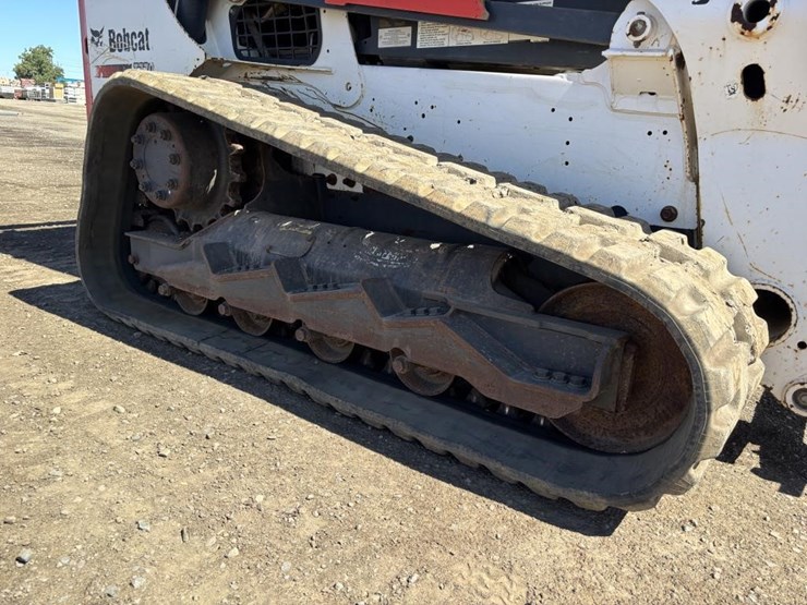 2016-bobcat-t770-image-15