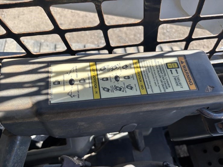 2017-bobcat-t770-image-21
