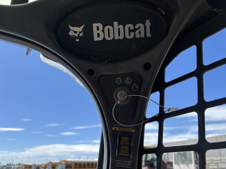 2017-bobcat-t630-image-23