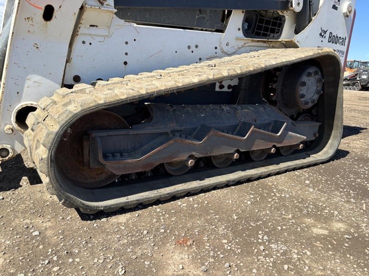 2016-bobcat-t770-image-12
