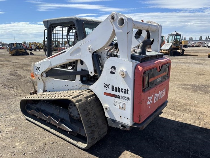 2016-bobcat-t770-image-4