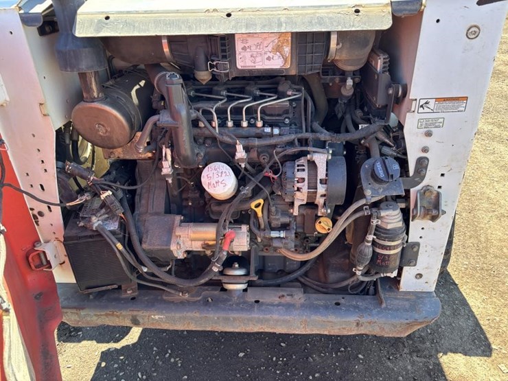 2017-bobcat-t630-image-27