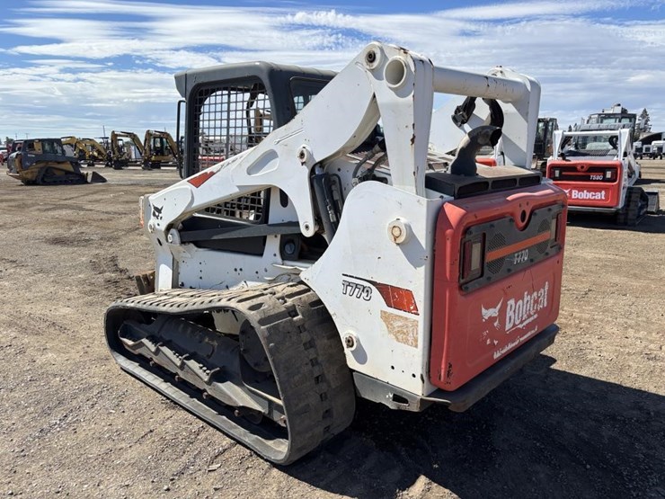 2017-bobcat-t770-image-4