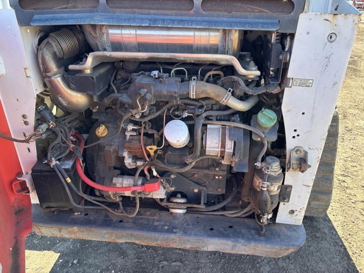 2016-bobcat-t770-image-29