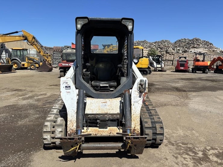 2017-bobcat-t630-image-6