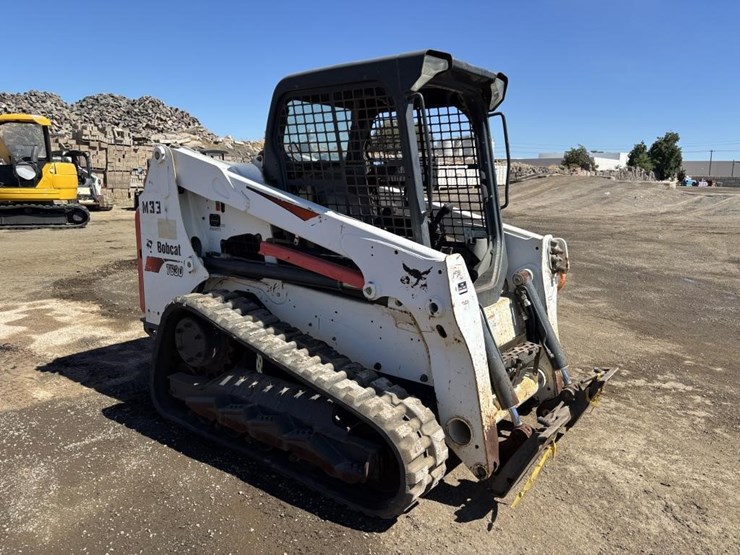 2017-bobcat-t630-image-2