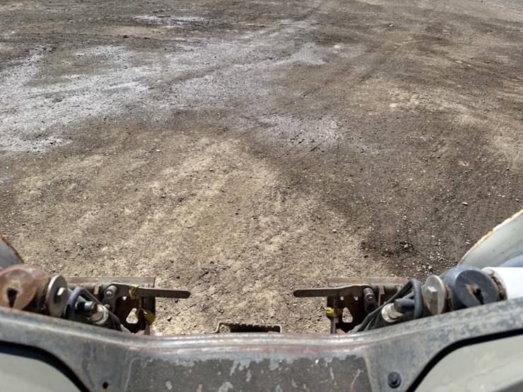 2017-bobcat-t630-image-18