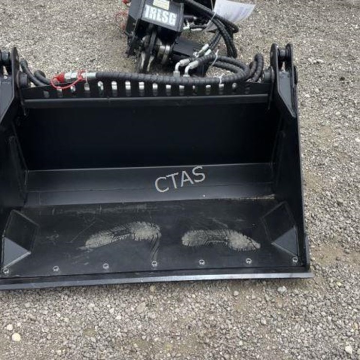 #61 • 4 - In - 1 Bucket - Model: IRLB