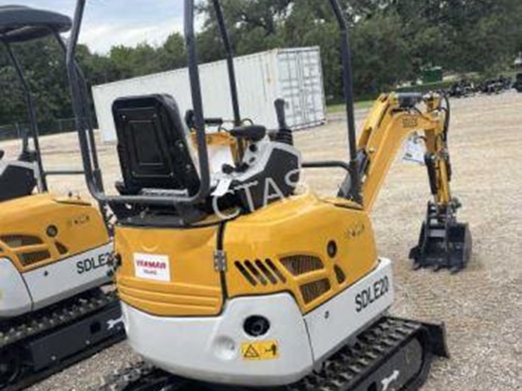 #3-•-yanmar-engine-excavator---model-sdle20-image-3