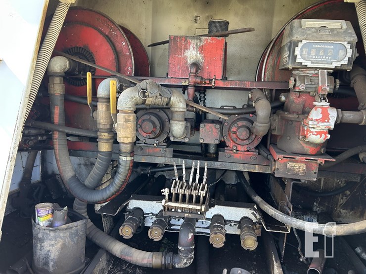 caterpillar-3208-image-31