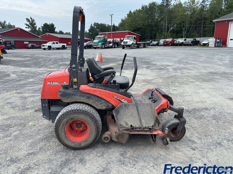kubota-zd320-zero-turn-image-6