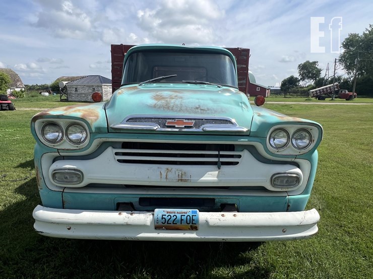 1960-chevrolet-60-image-2