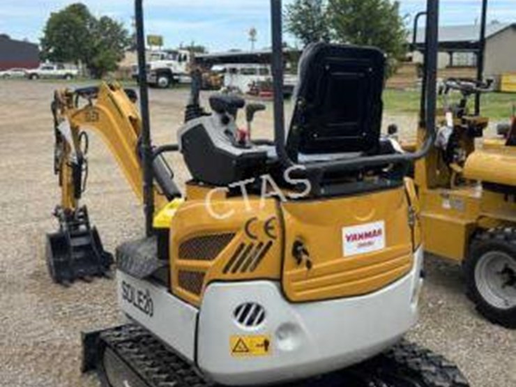 #3-•-yanmar-engine-excavator---model-sdle20-image-4
