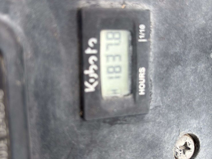 kubota-zd320-zero-turn-image-17