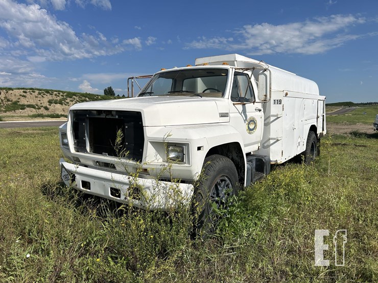 caterpillar-3208-image-1