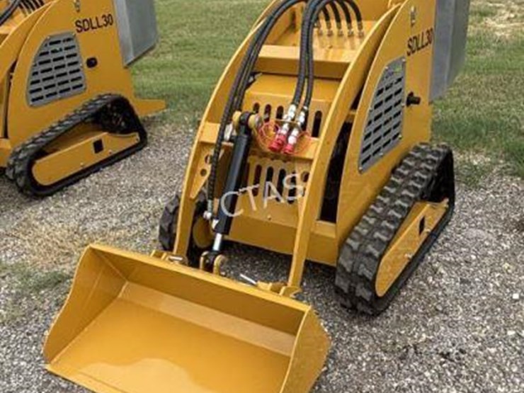 #5-•-skid-steer-loader---model-sdll30-image-1