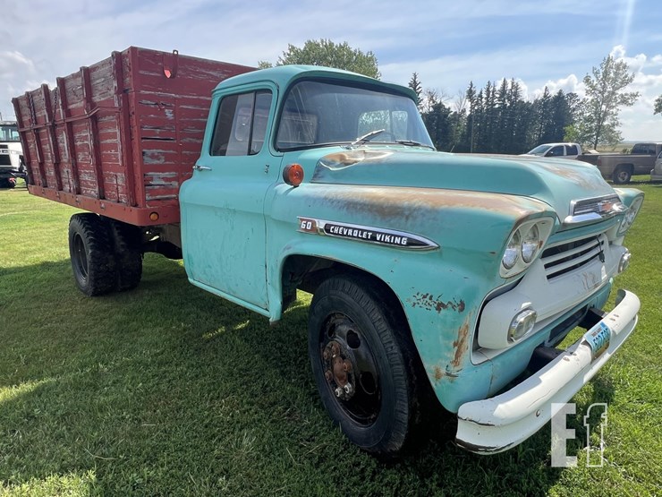 1960-chevrolet-60-image-3