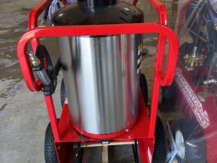 easy-kleen-magnum-4000-hot-water-pressure-washing-system-image-3