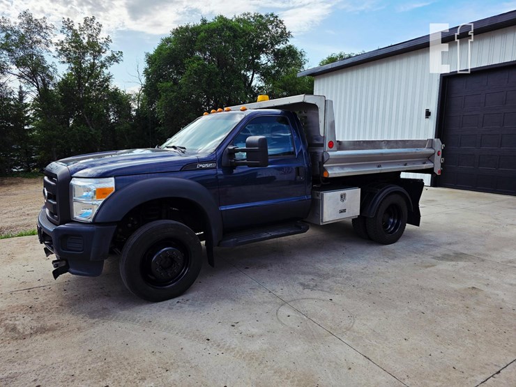 2015-ford-f550-image-1