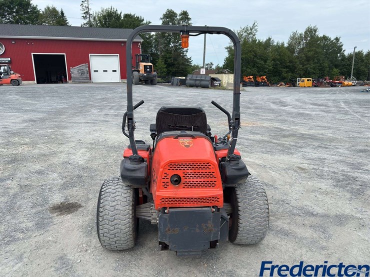 kubota-zd320-zero-turn-image-4