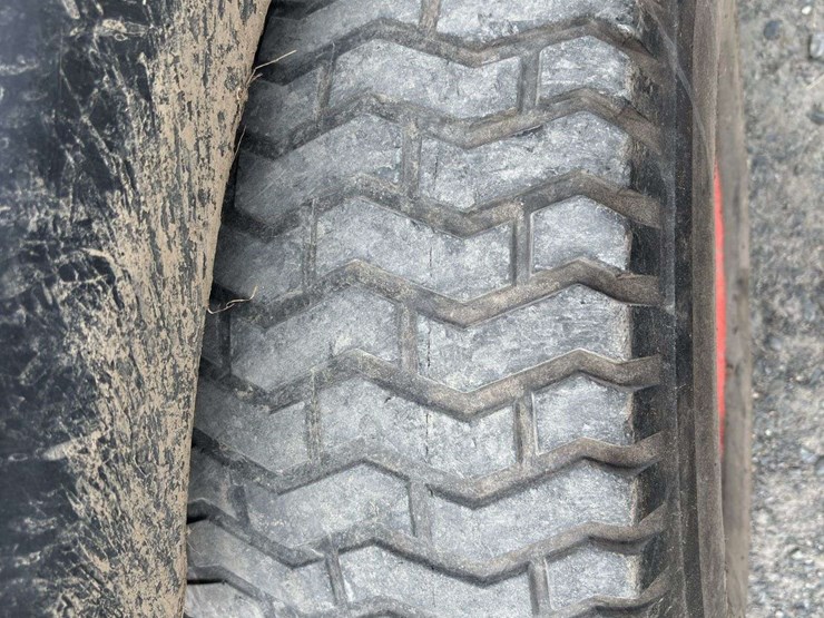 kubota-zd320-zero-turn-image-11