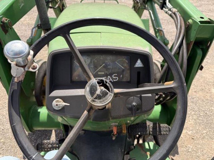 john-deere-5205-image-11