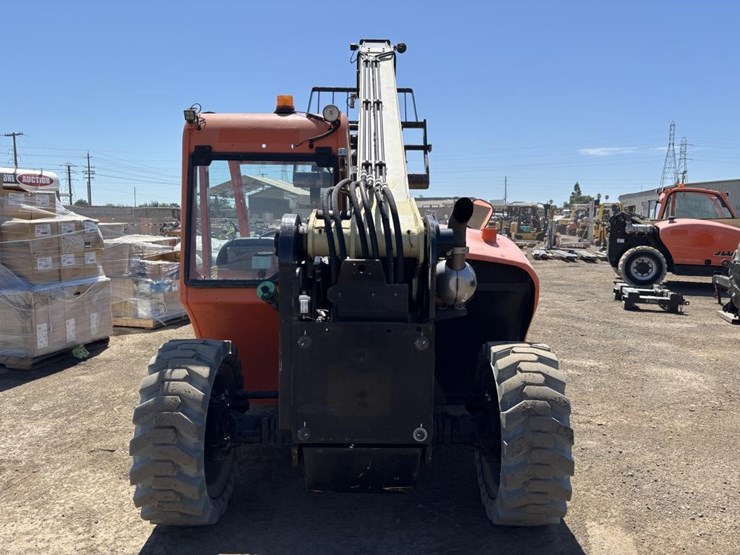 2017-jlg-g5-18a-image-8