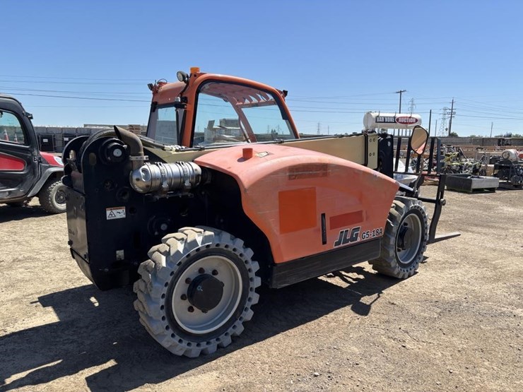 2017-jlg-g5-18a-image-3