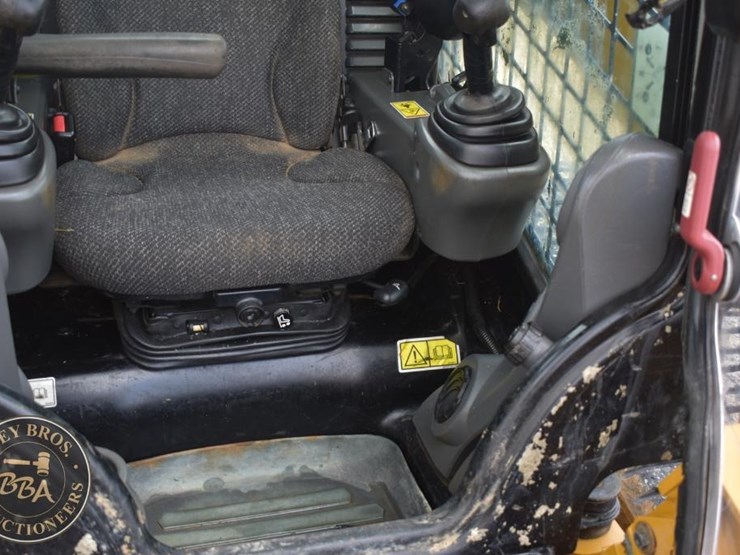 2019-caterpillar-289d-image-39
